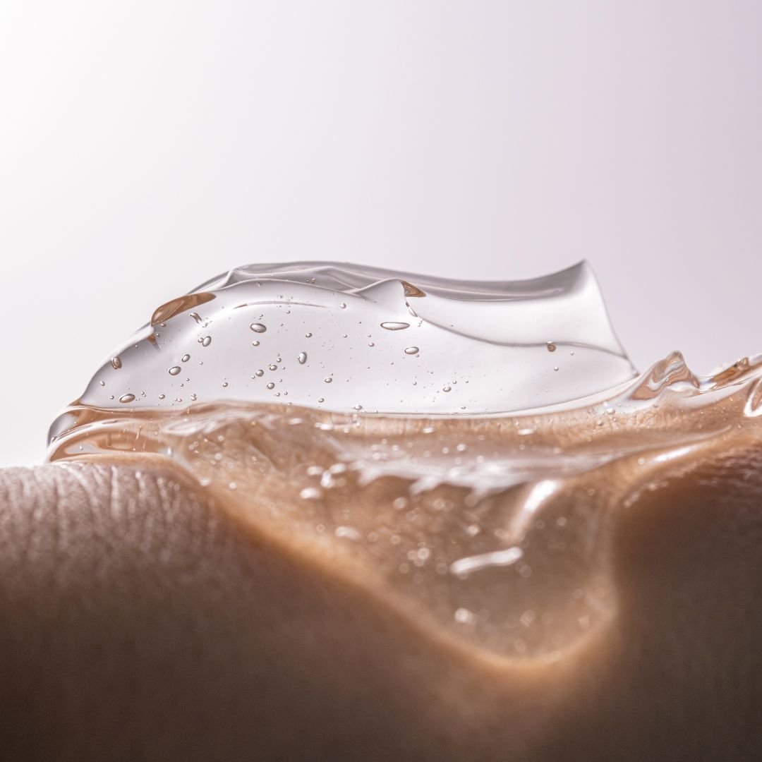 Hyaluronsäure: Das Geheimnis strahlender Haut - Revit Nature